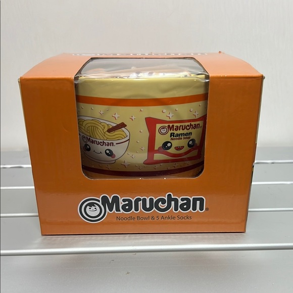 Maruchan Ramen Noodle Bowl with Ankle Socks - Orange - Picture 1 of 8